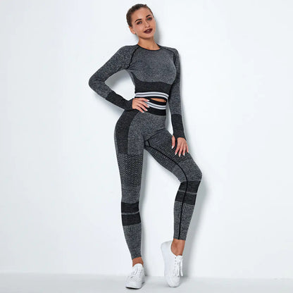 Women's Seamless Knitted Yoga Set with Long Sleeves