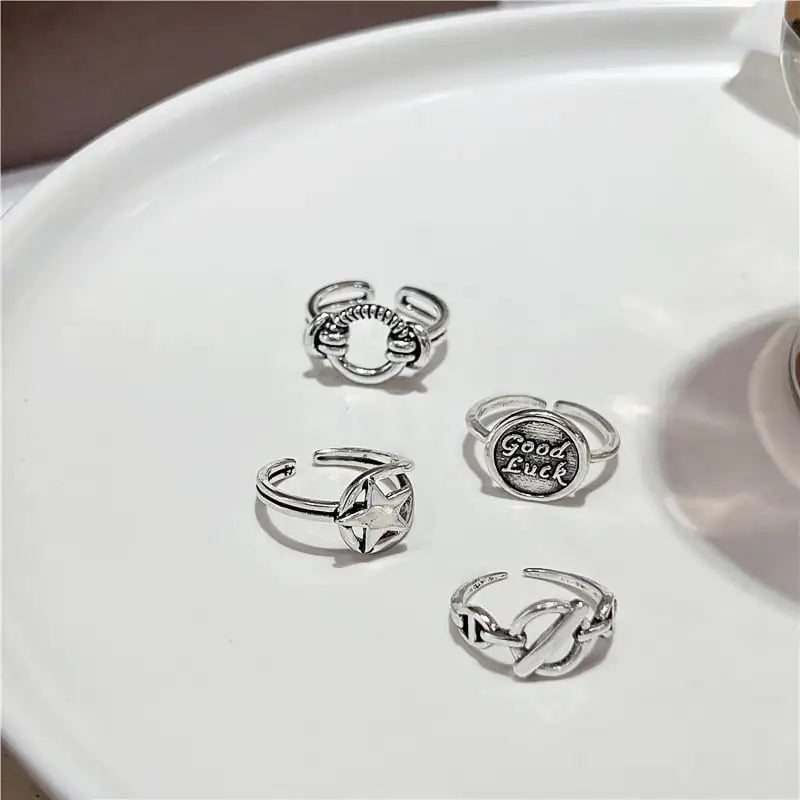 Simple Vintage Women's Fashion Ring