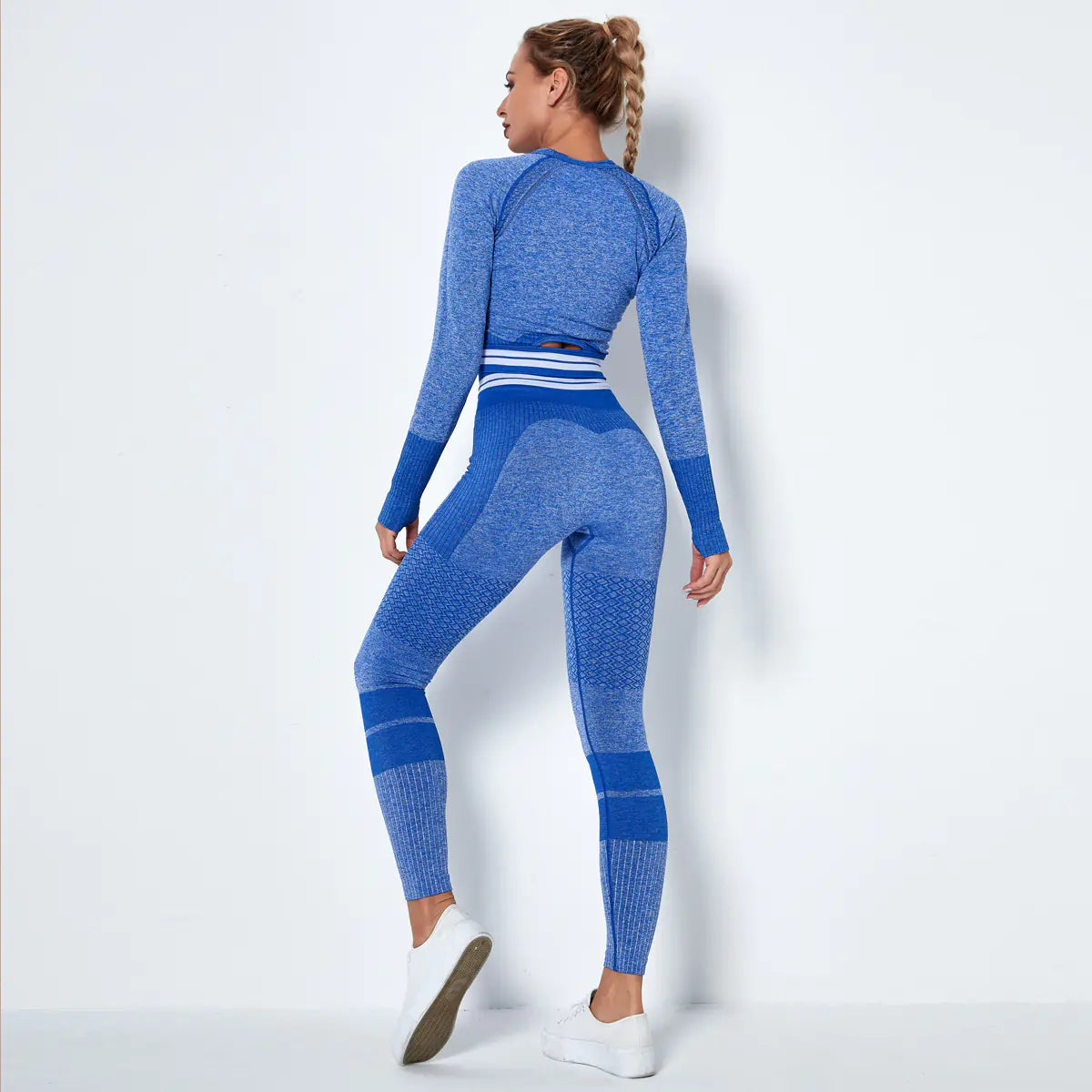 Women's Seamless Knitted Yoga Set with Long Sleeves
